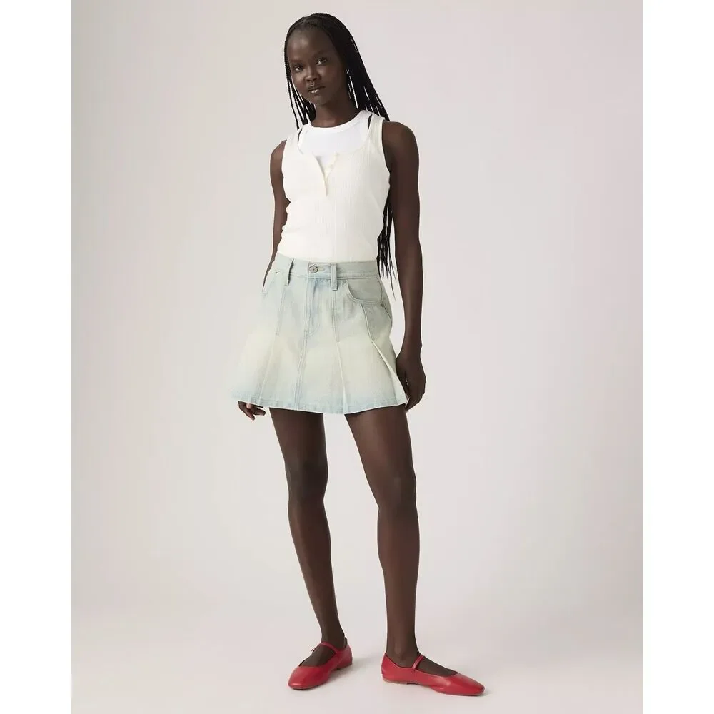 Levi’s Pleated Mini Skirt On Blast Light Wash 29